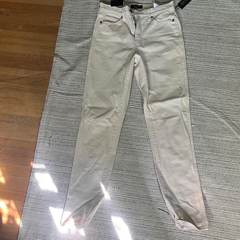 Banana Republic Straight Leg Jeans in Light Cream